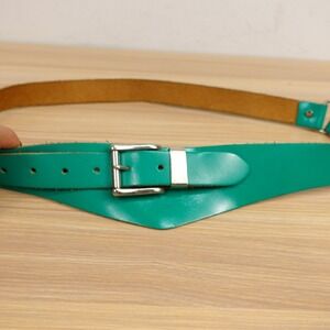 Vintage Boho Western Real Leather Waist Belt Women SMALL Green Contour Hip Retro